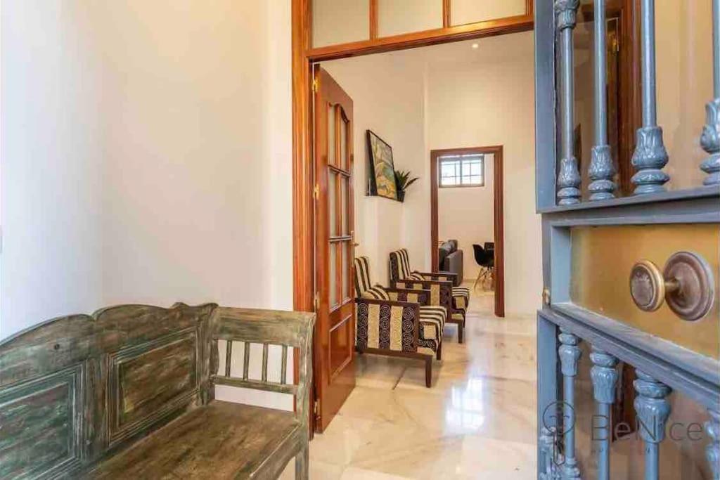 Luxury Apartamento Sevilla Centro -Triana Exterior photo